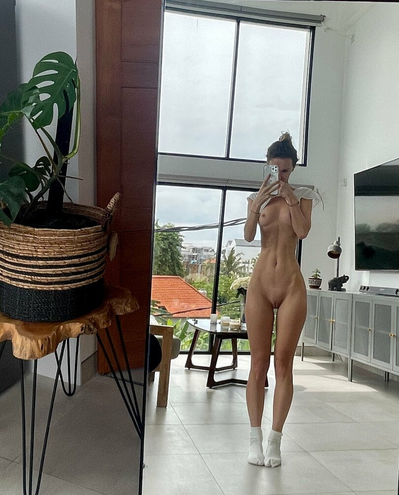 anna-tsaralunga gallery photo #1091