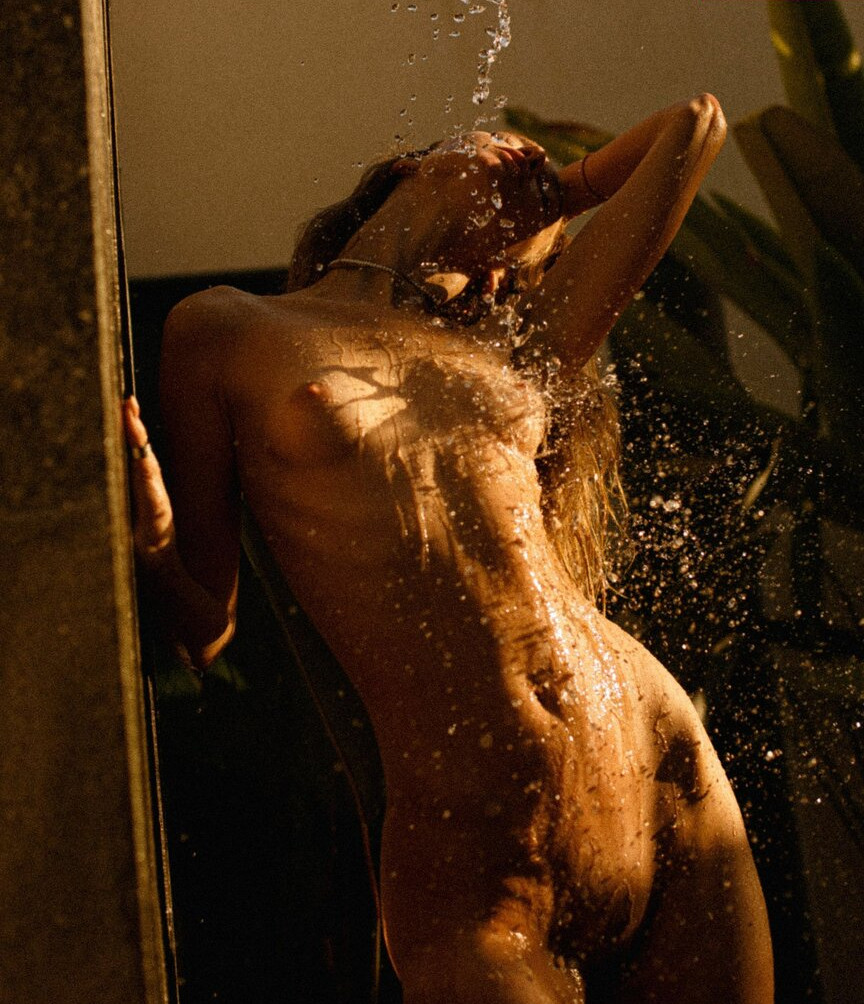 anna-tsaralunga gallery photo #1281