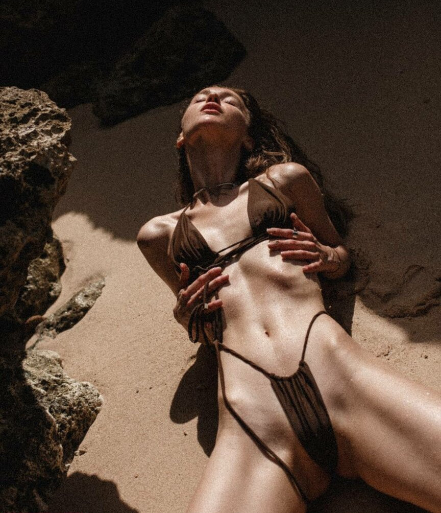 anna-tsaralunga gallery photo #1296