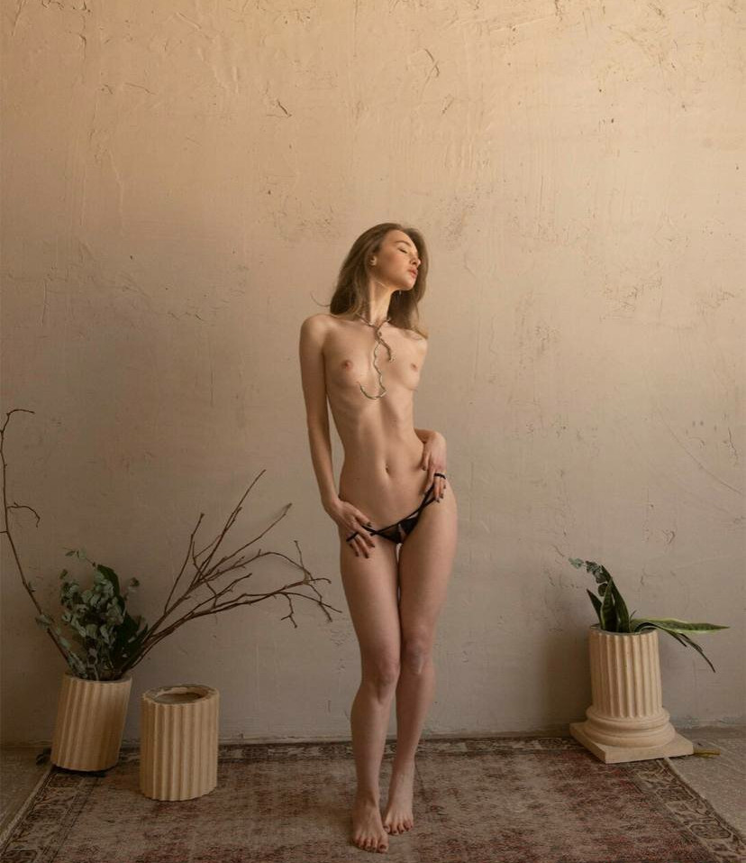 anna-tsaralunga gallery photo #1567