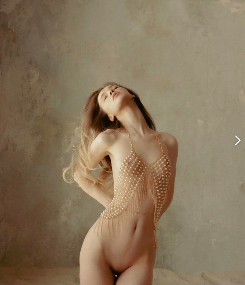 anna-tsaralunga gallery photo #1568