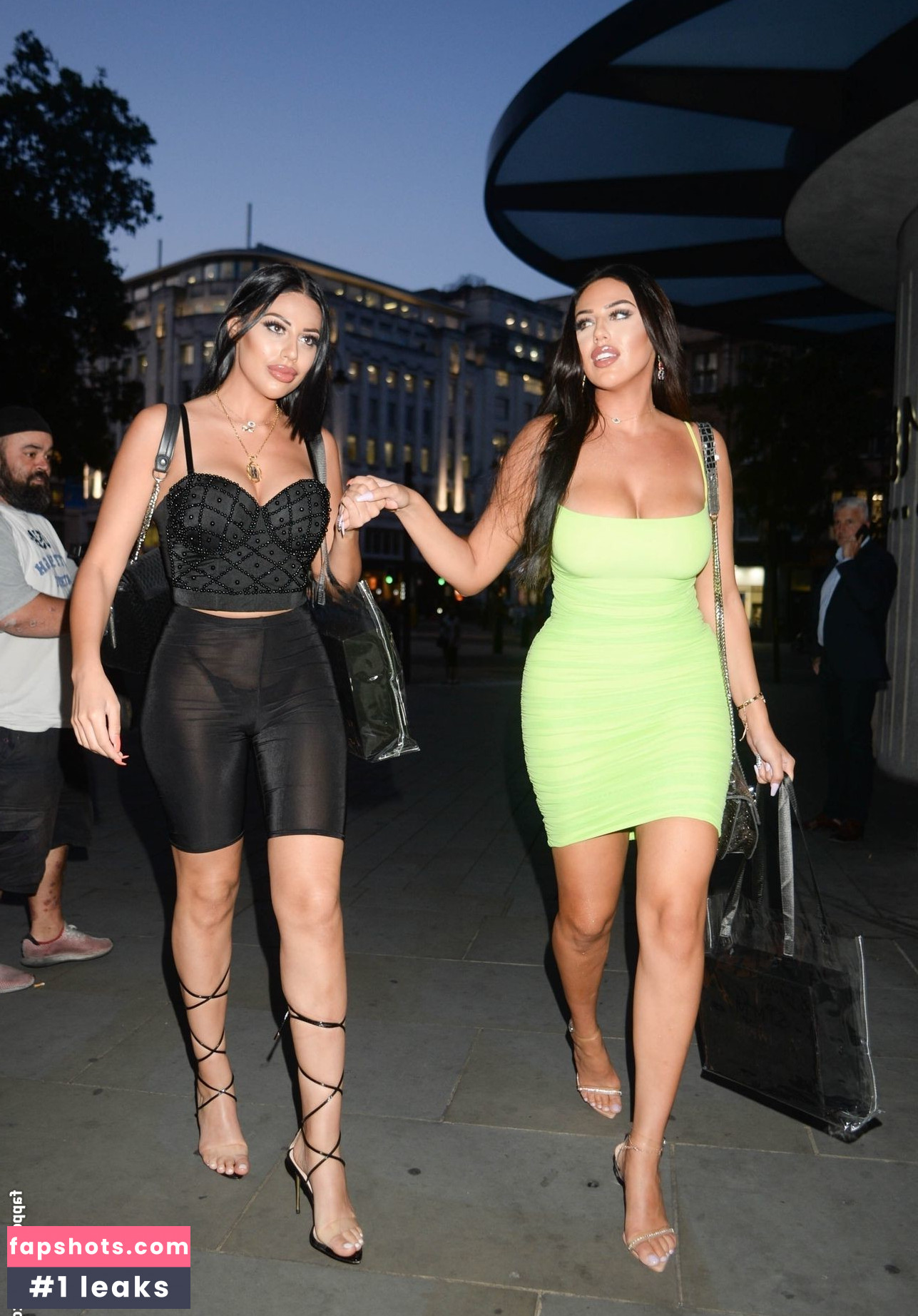 Anna Vakili gallery photo #36