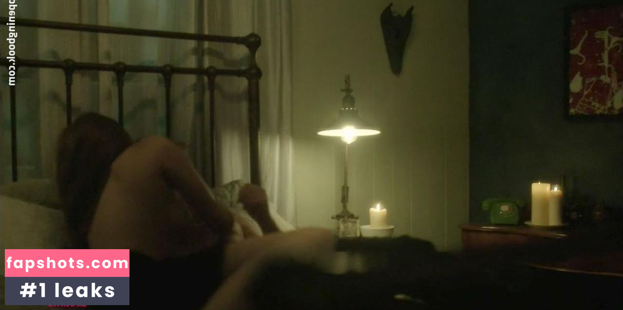 Anna Van Hooft nude babe gallery