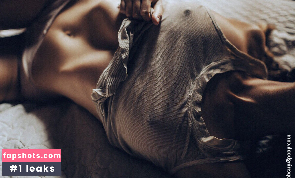 Anna Venice gallery photo #30