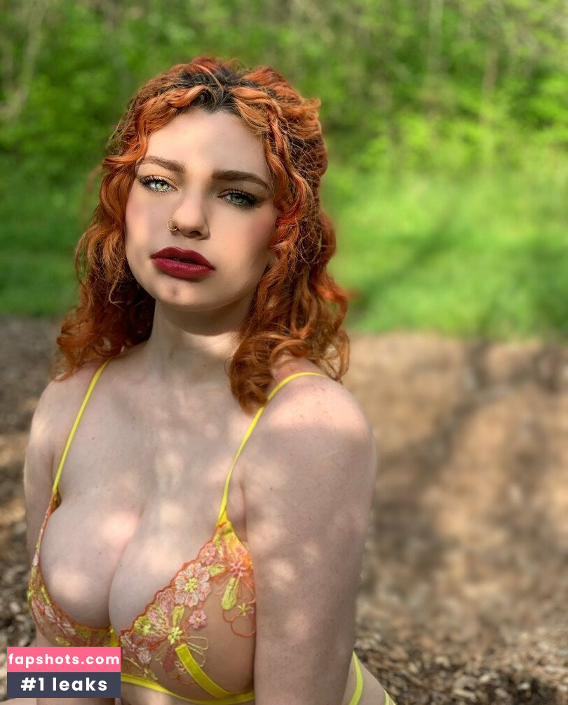 Annabel Redd gallery photo #204