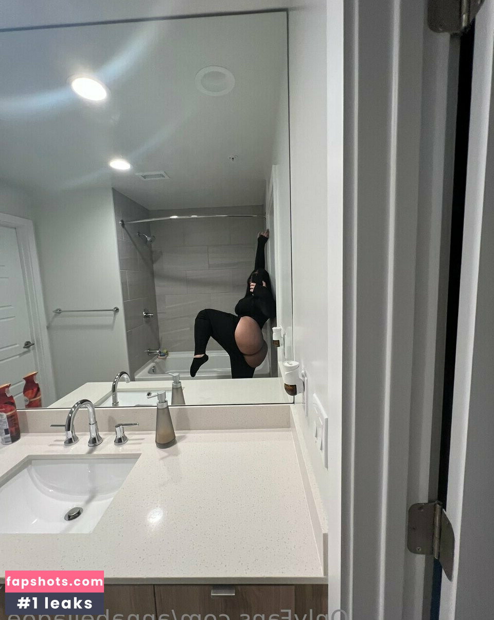 Annabella Ivy gallery photo #14