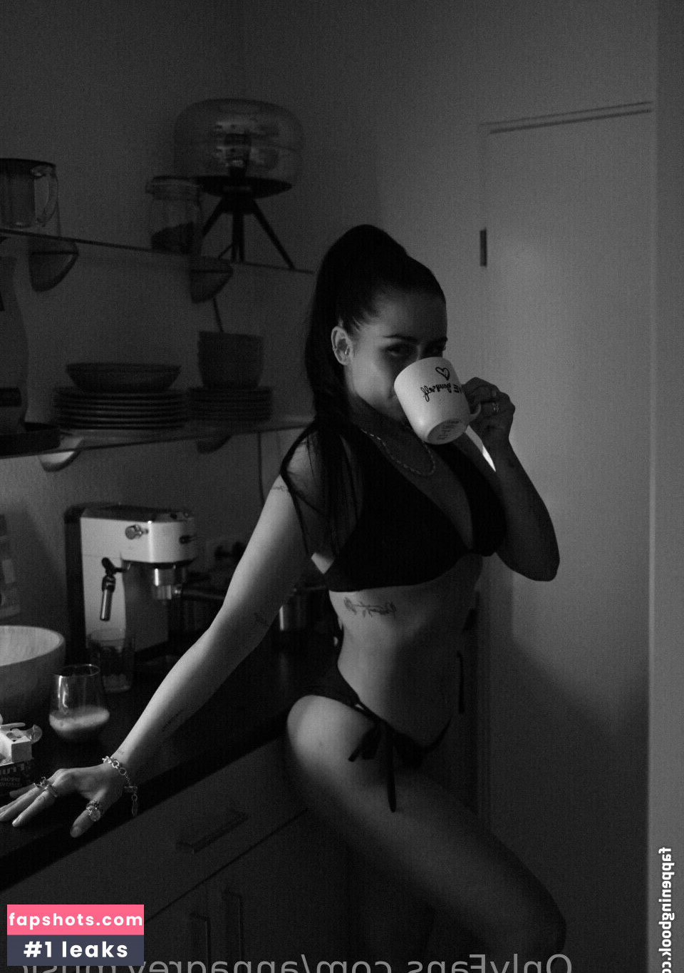 annagrey.music gallery photo #4