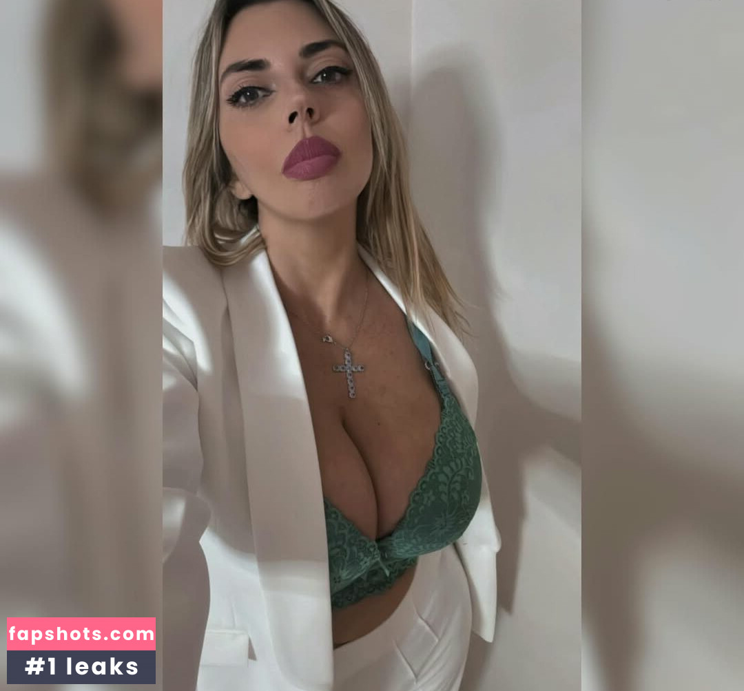 annariano14 Filtración Desnuda OnlyFans Foto #3 - Fapshots