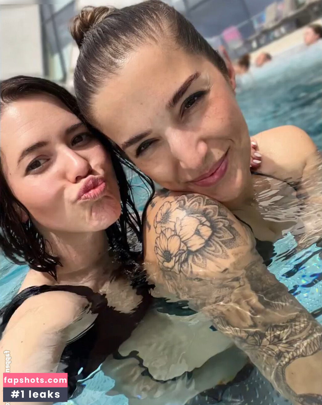 Annawhispers gallery photo #5