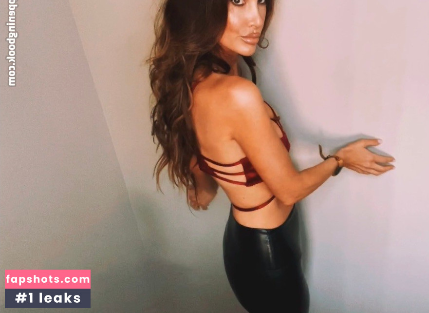 Anne ASMR gallery photo #26