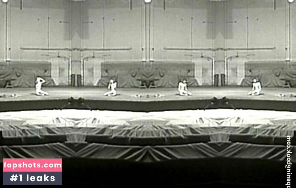 Anne Bennent gallery photo #21