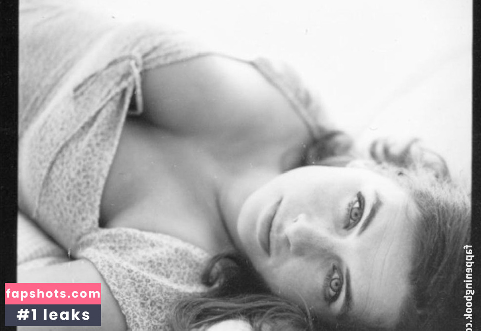 Anne Brendler gallery photo #25