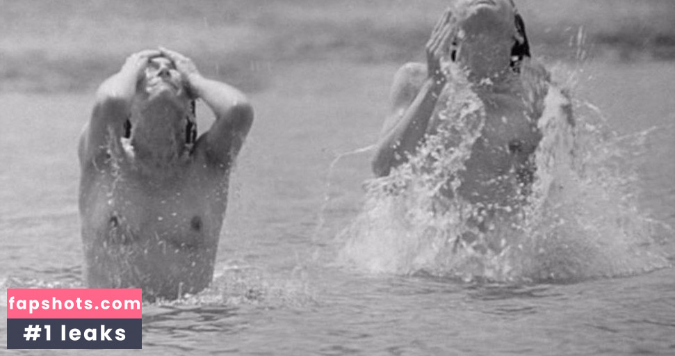 Anne Brochet gallery photo #16