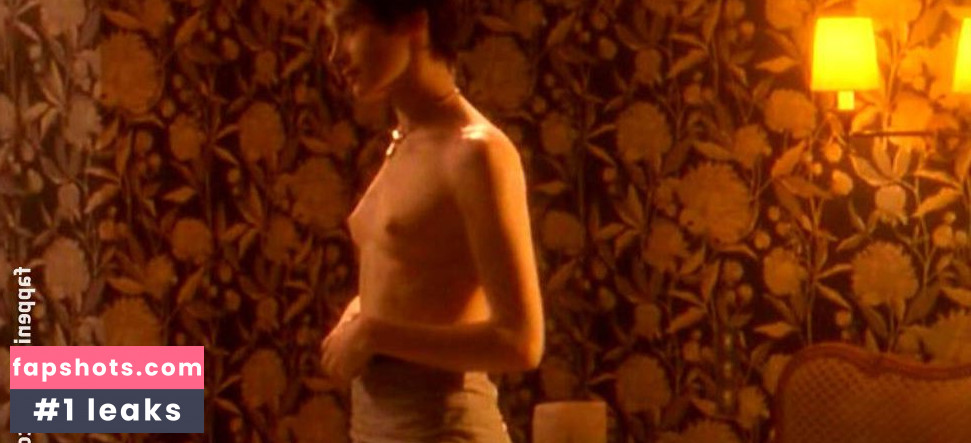 Anne Brochet gallery photo #21