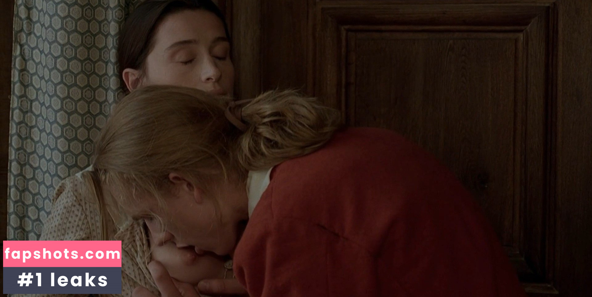 Anne Brochet gallery photo #4