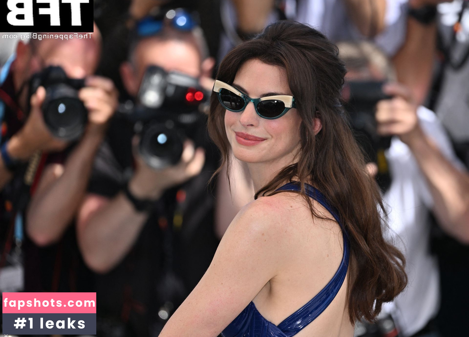 Anne Hathaway gallery photo #1003