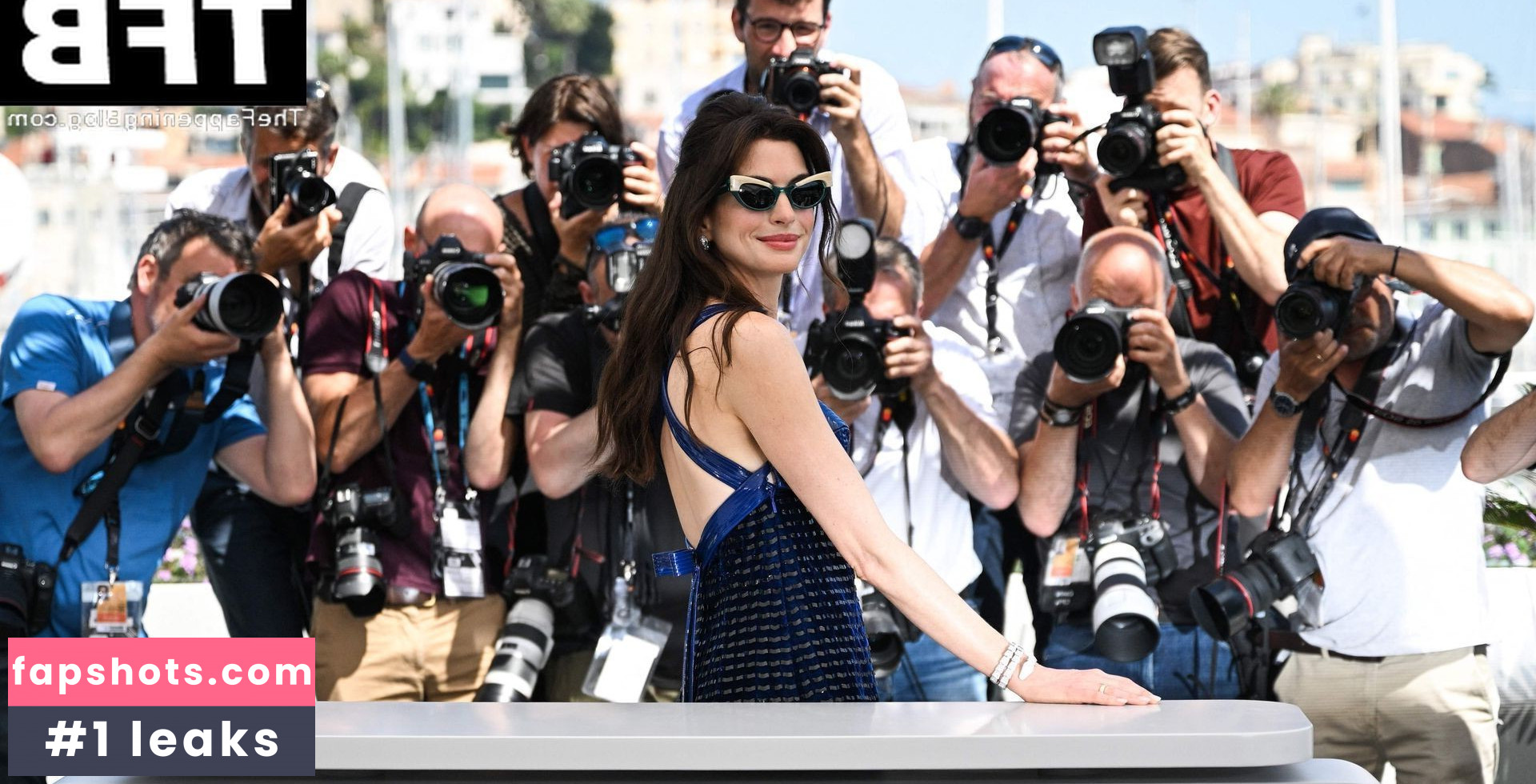 Anne Hathaway gallery photo #1050