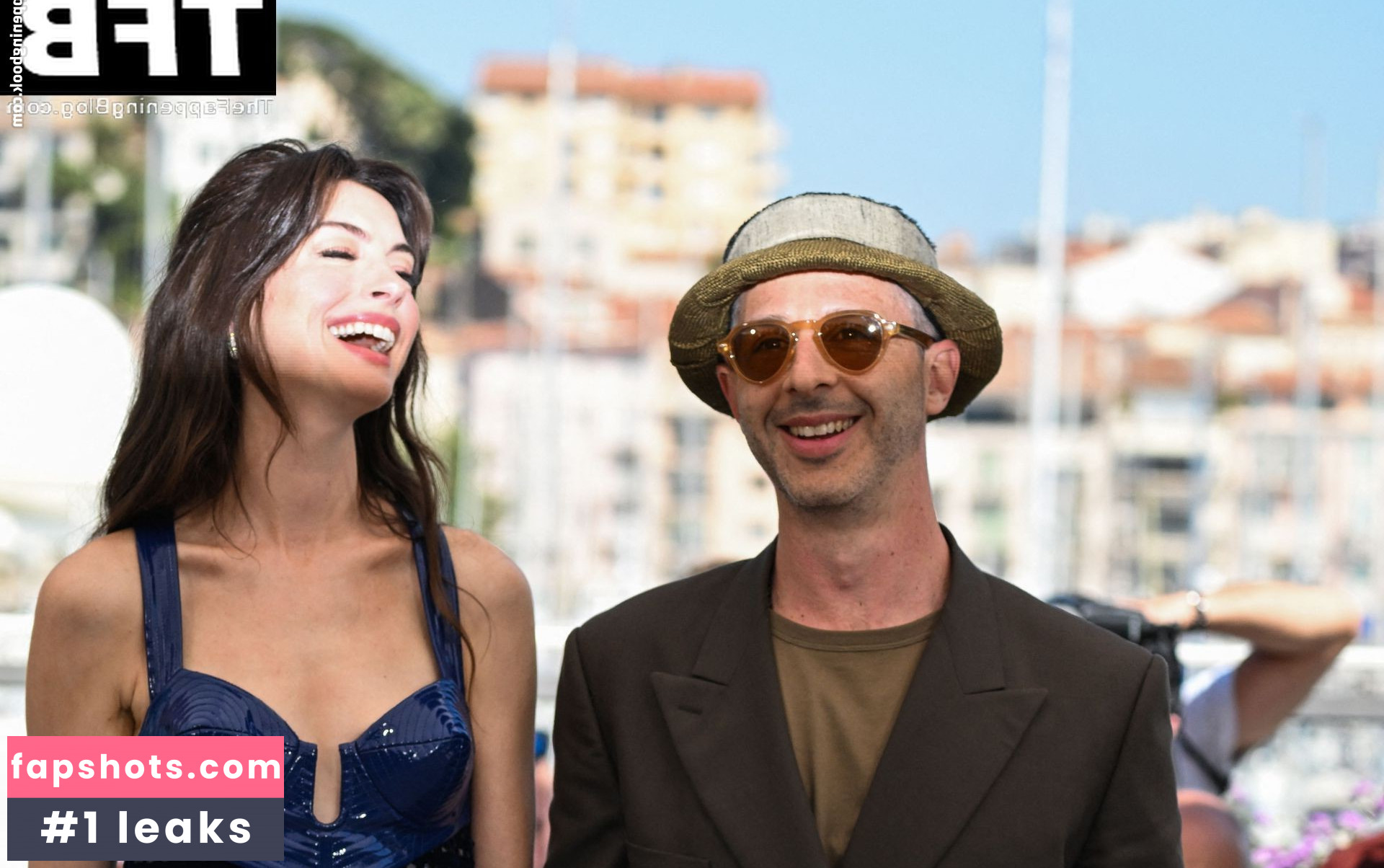 Anne Hathaway gallery photo #1061