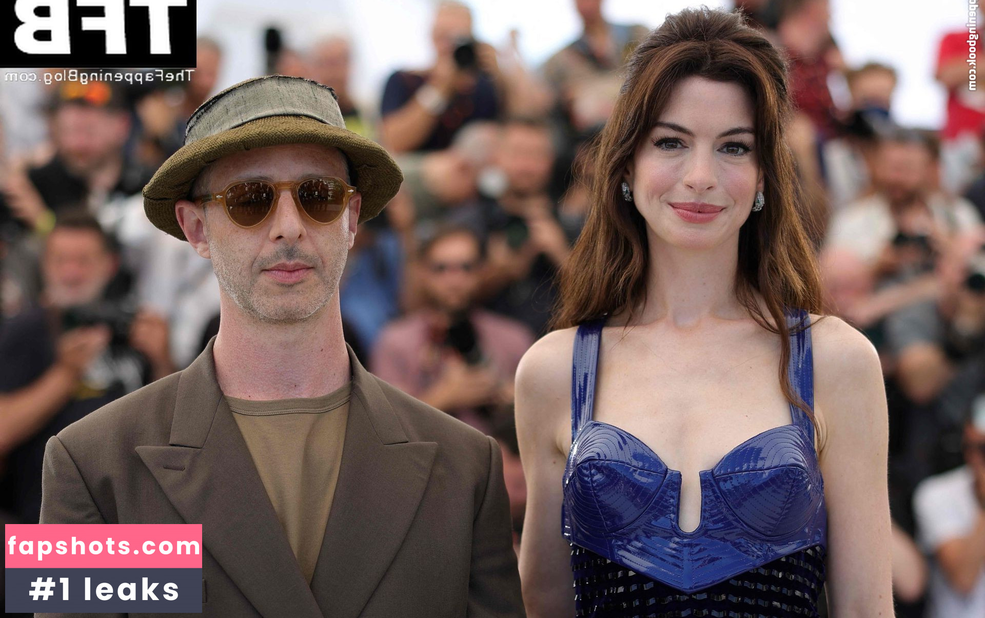 Anne Hathaway gallery photo #1086