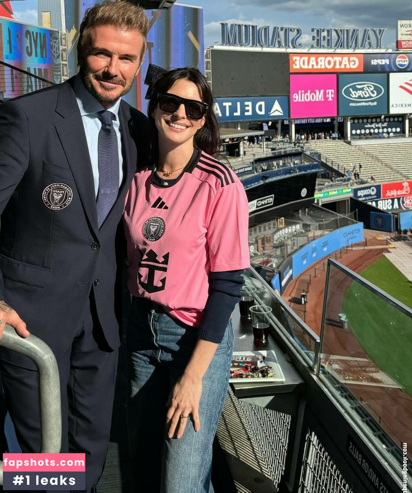 Anne Hathaway gallery photo #112