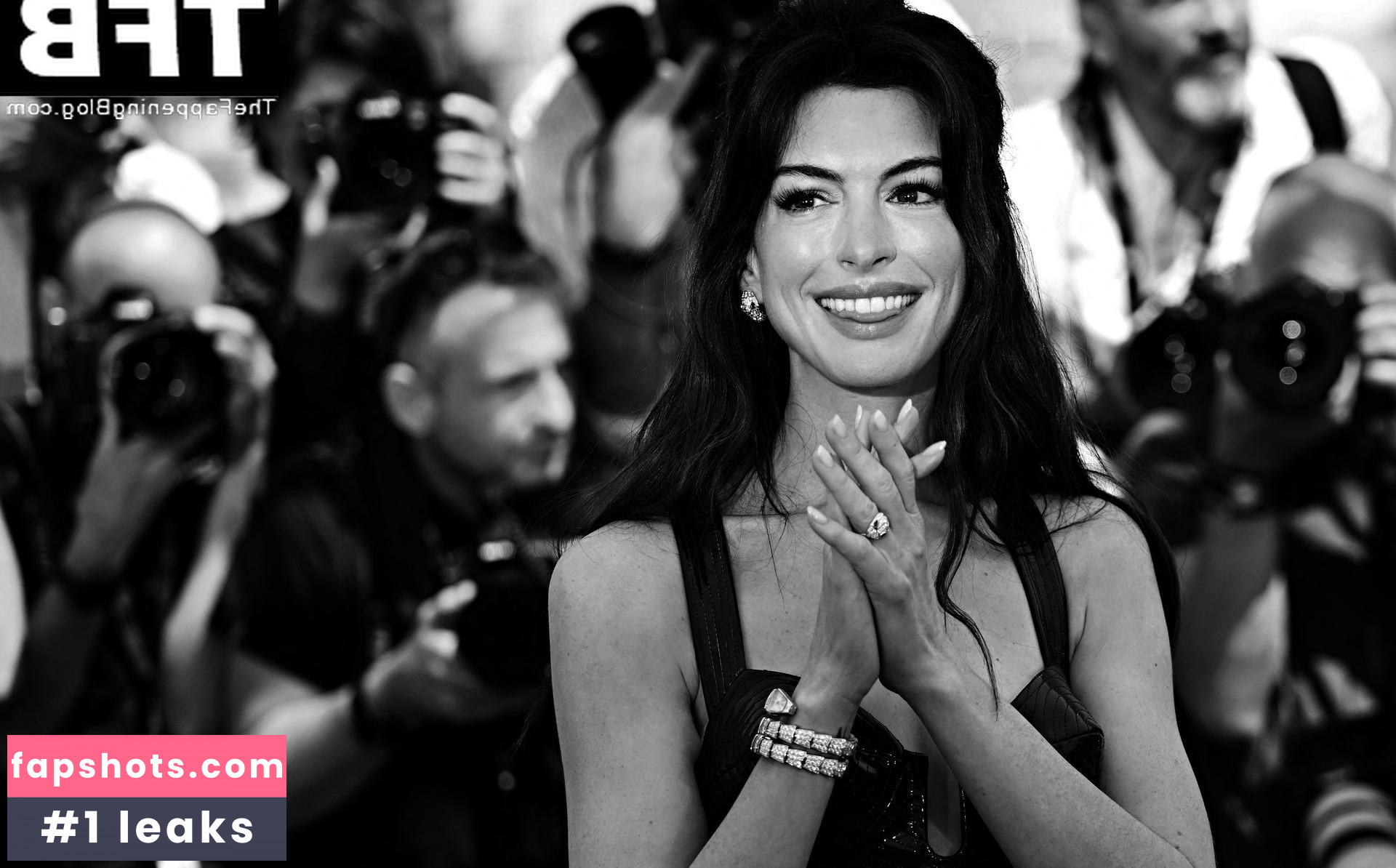 Anne Hathaway gallery photo #1112