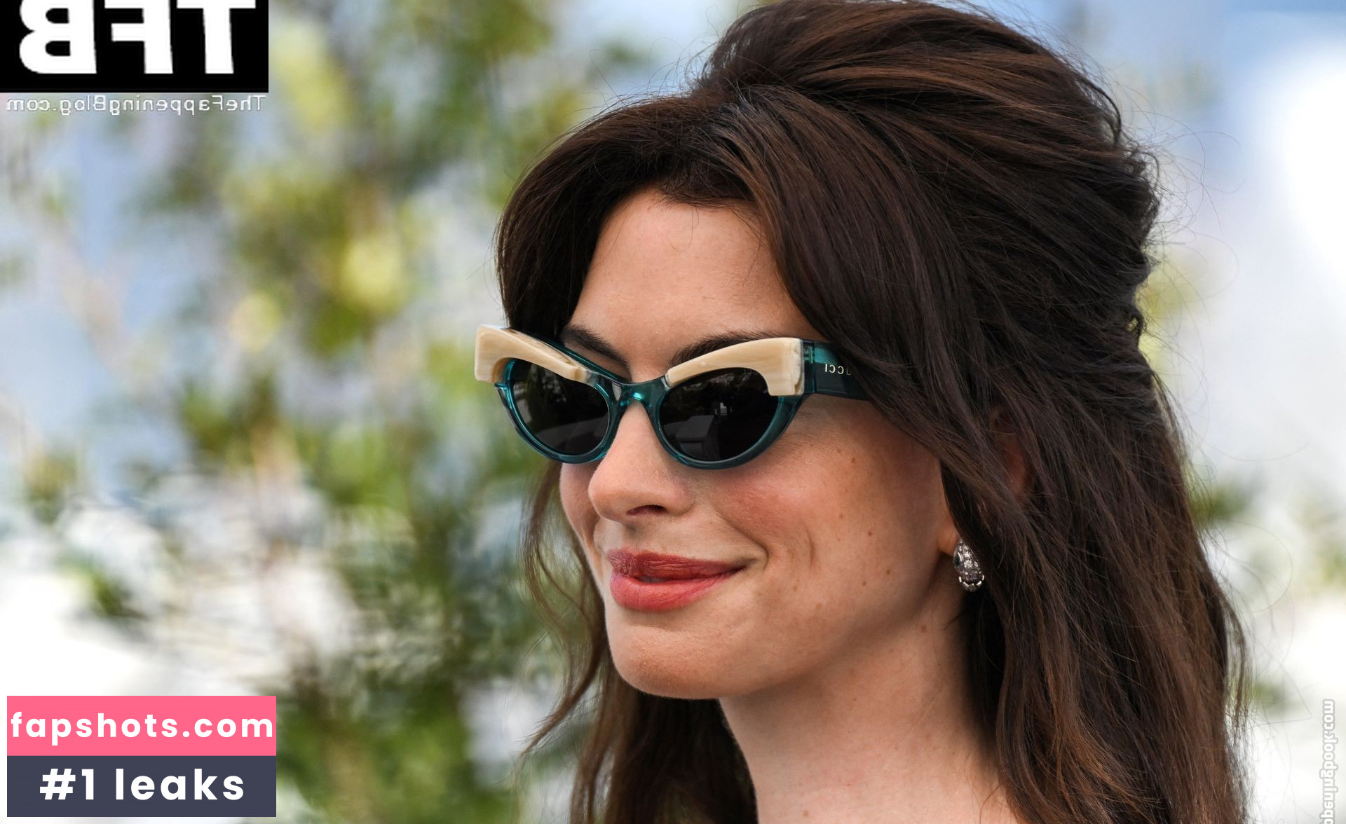 Anne Hathaway gallery photo #1117