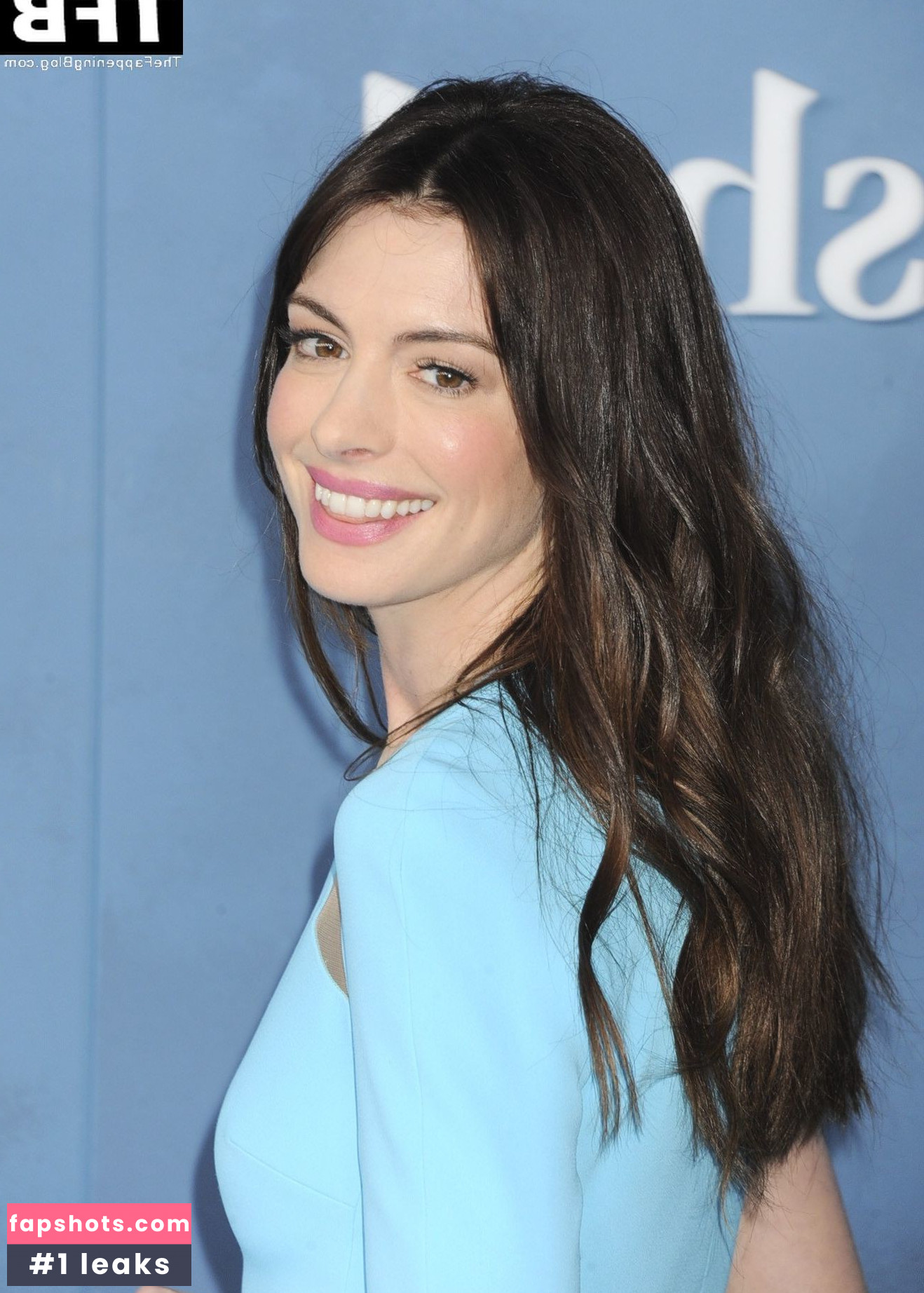 Anne Hathaway gallery photo #1152