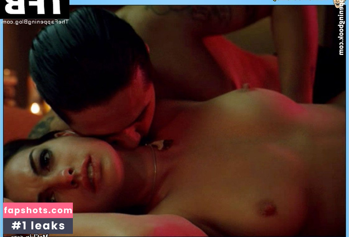 Anne Hathaway gallery photo #1288