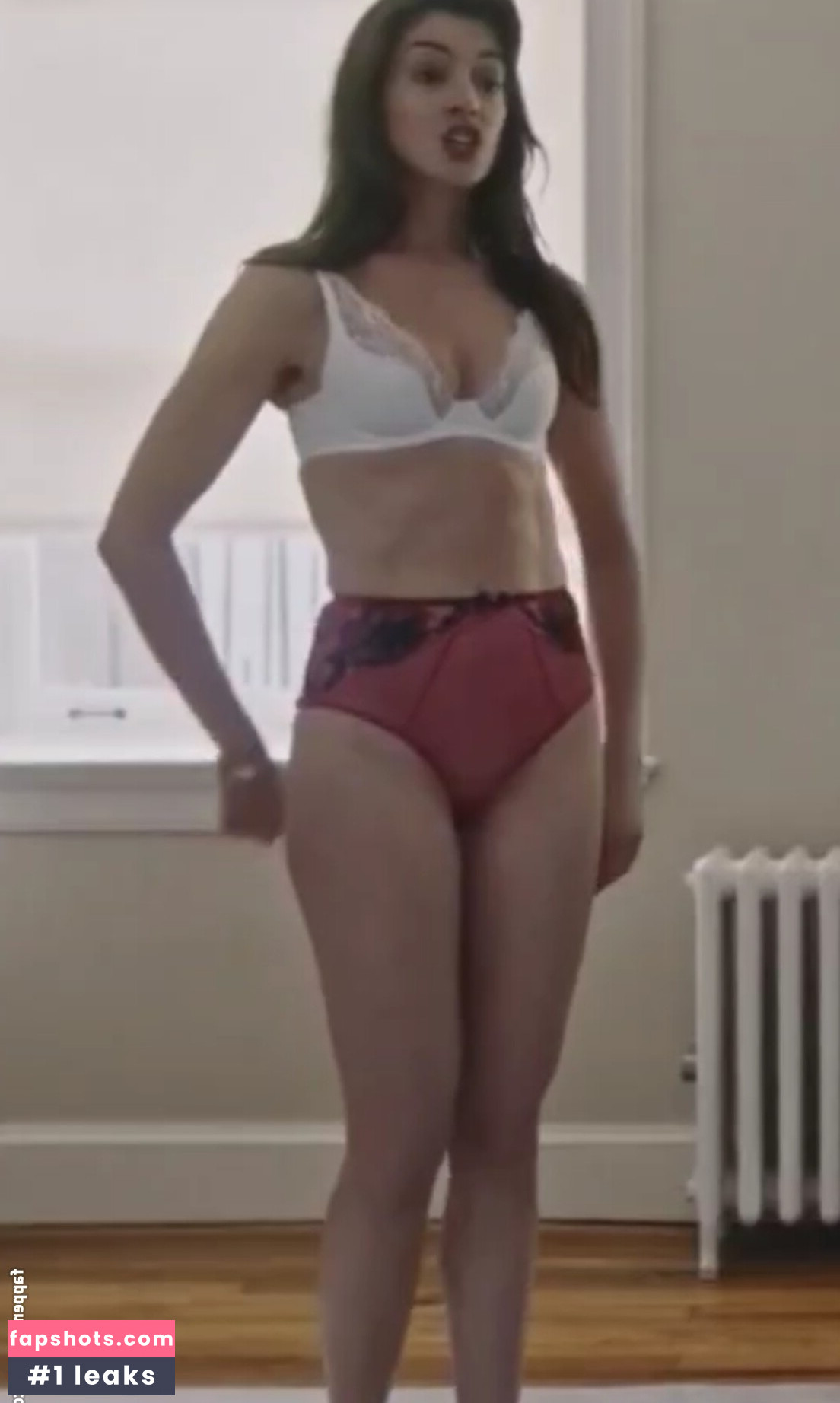 Anne Hathaway gallery photo #132