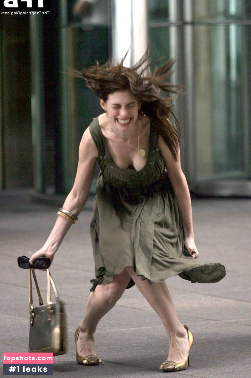 Anne Hathaway gallery photo #1313