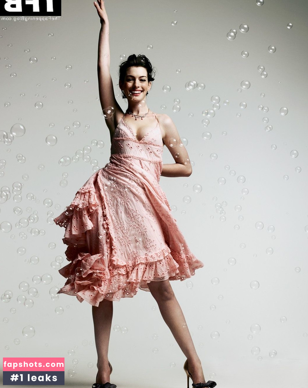 Anne Hathaway gallery photo #1318