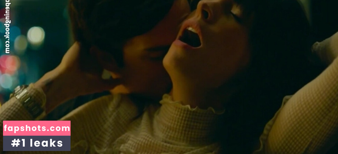 Anne Hathaway gallery photo #133