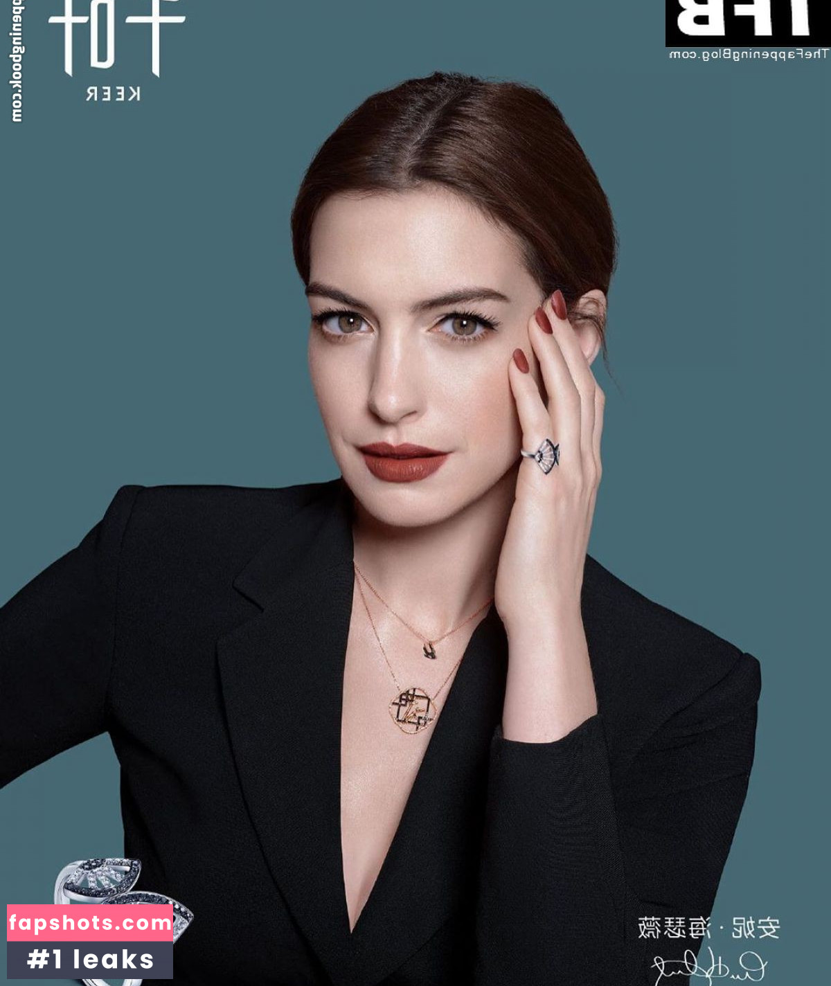 Anne Hathaway gallery photo #1324