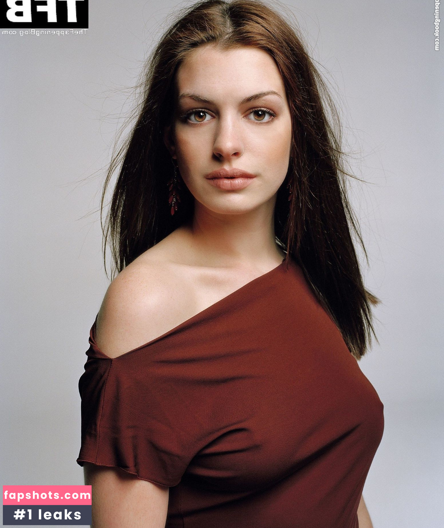 Anne Hathaway gallery photo #1401