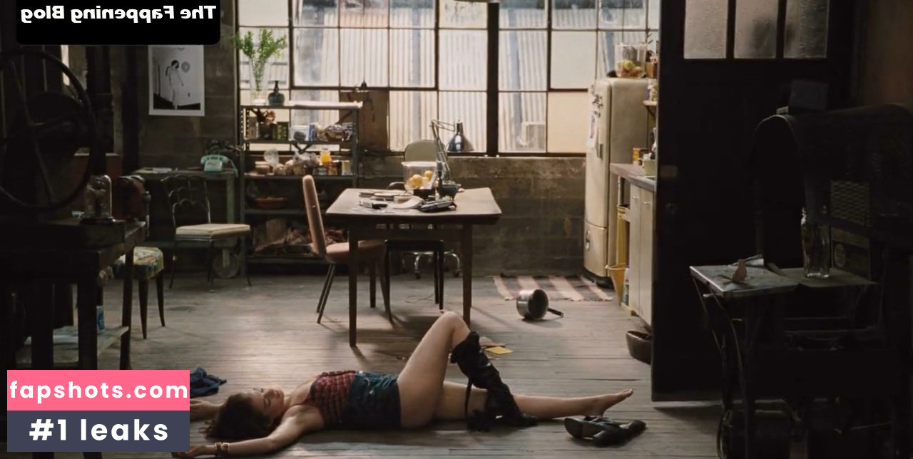 Anne Hathaway gallery photo #1419