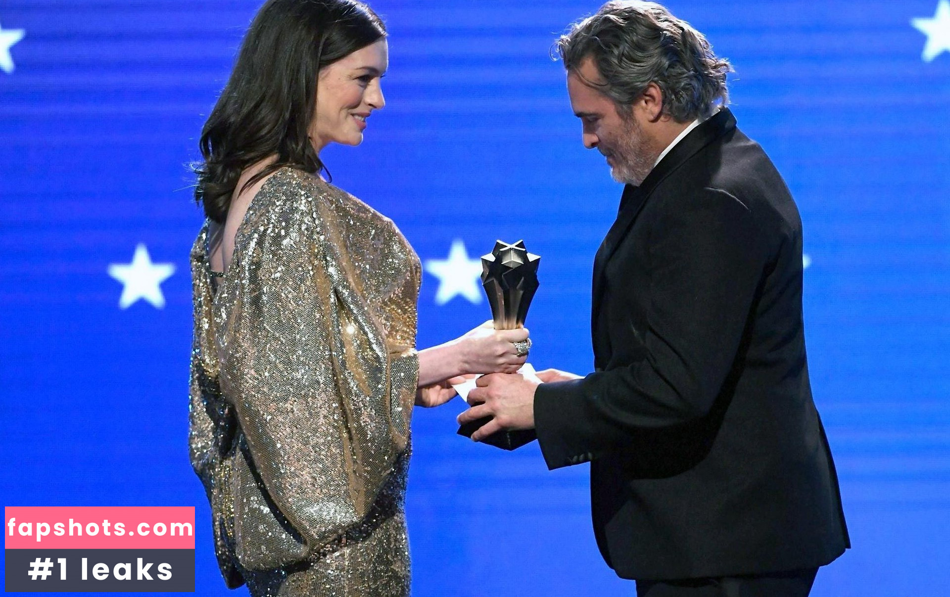 Anne Hathaway gallery photo #1460