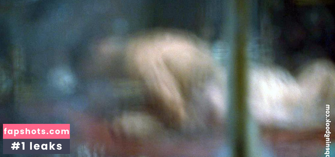 Anne Hathaway gallery photo #1491