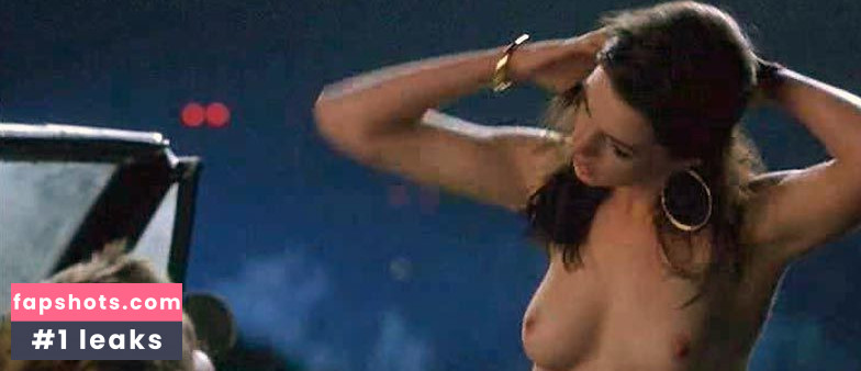 Anne Hathaway gallery photo #1497