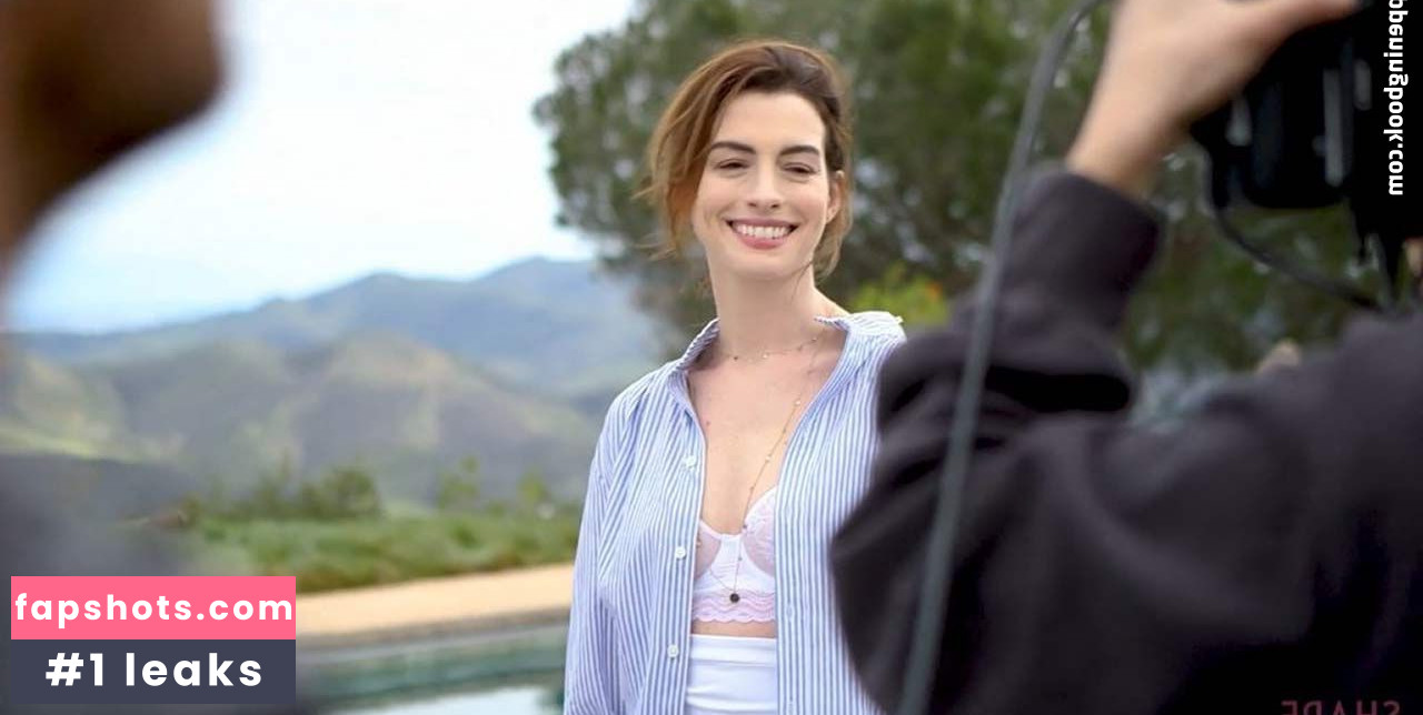 Anne Hathaway gallery photo #1514