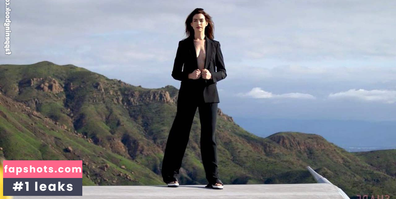 Anne Hathaway gallery photo #1522