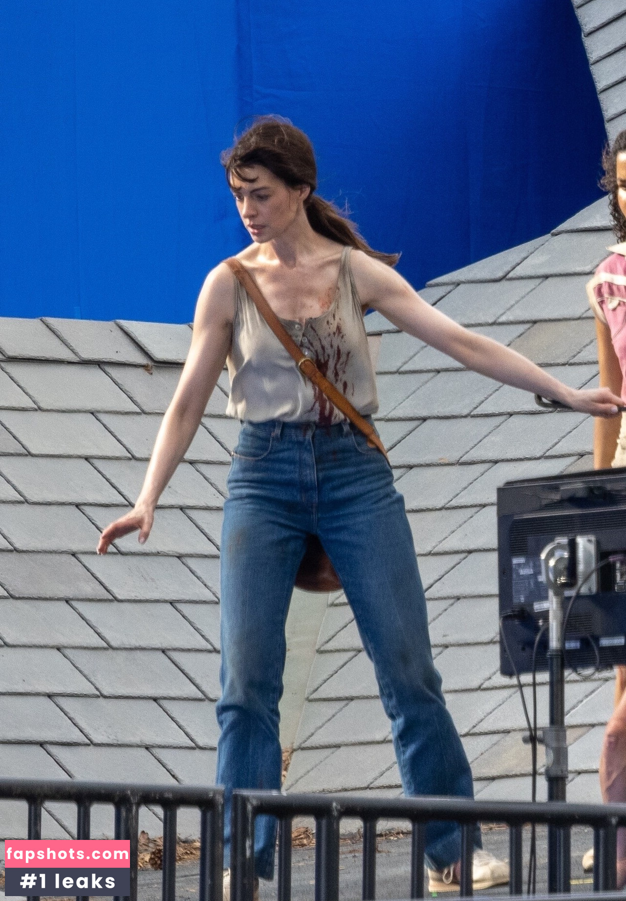 Anne Hathaway gallery photo #154