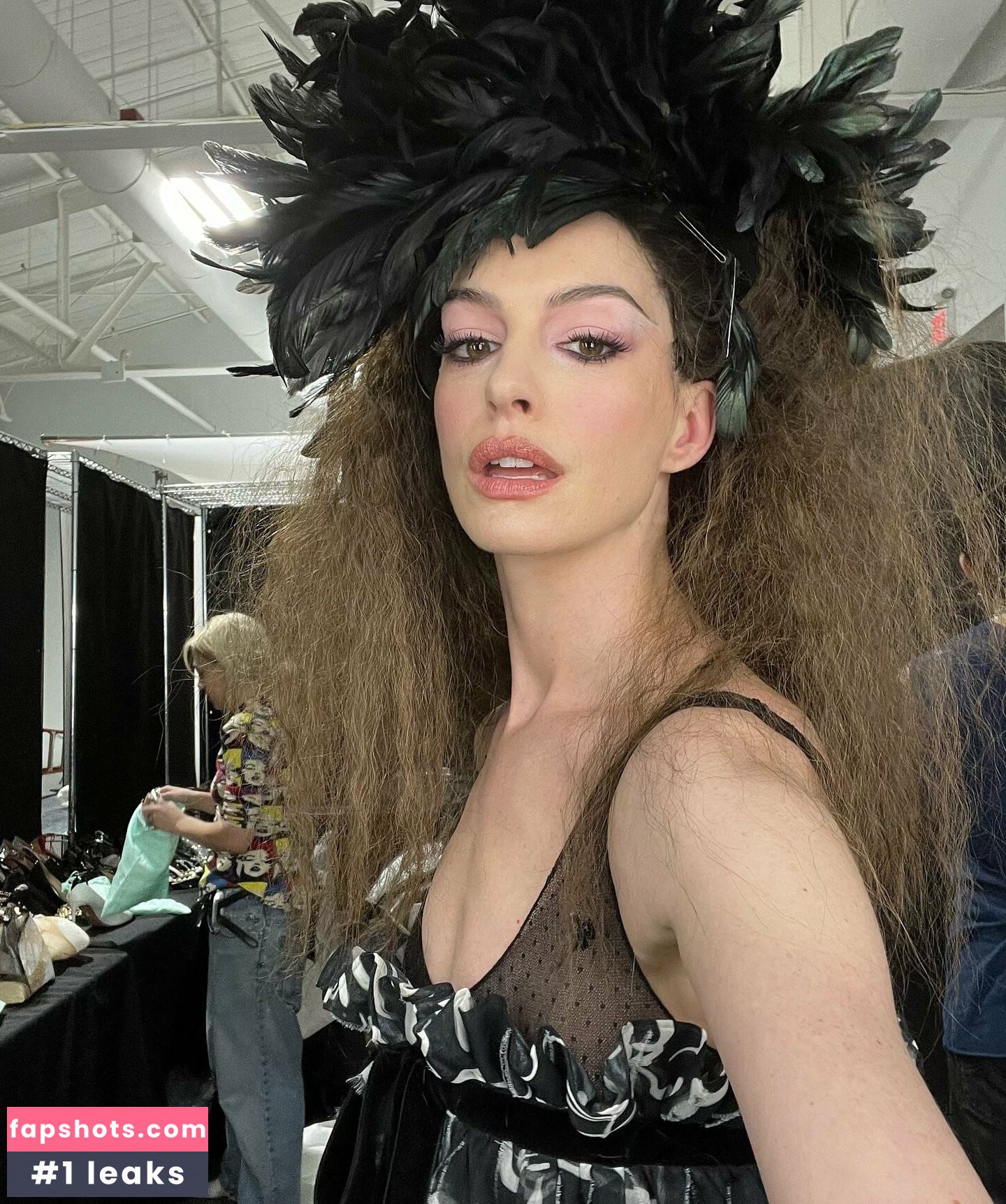 Anne Hathaway gallery photo #156