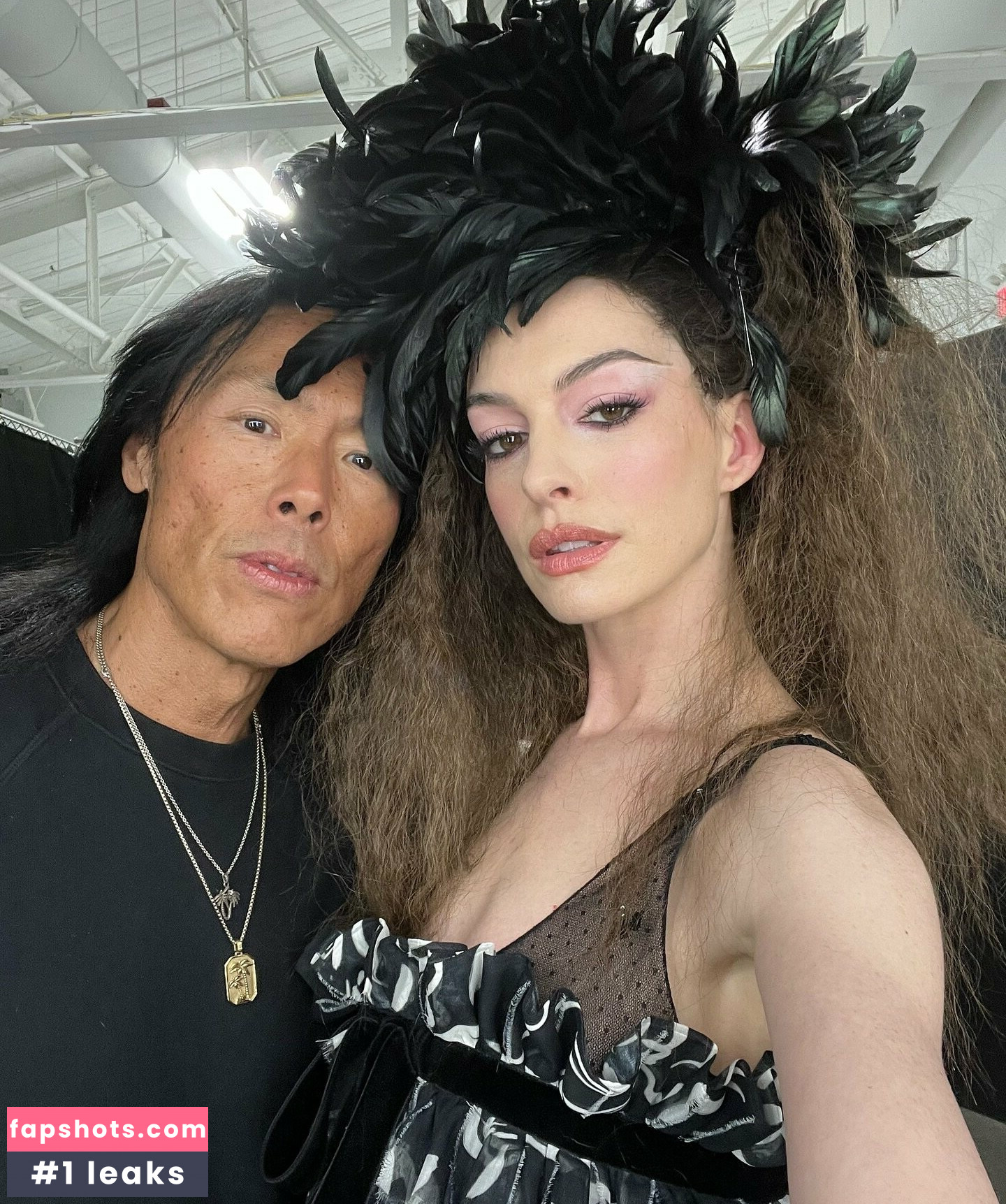 Anne Hathaway gallery photo #158