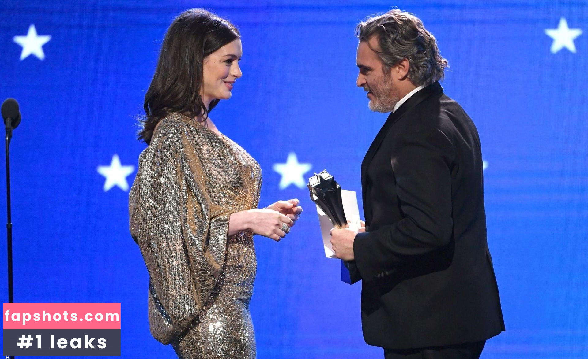 Anne Hathaway gallery photo #1618