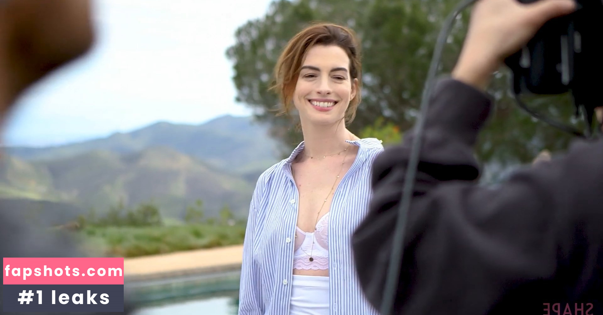 Anne Hathaway gallery photo #1667