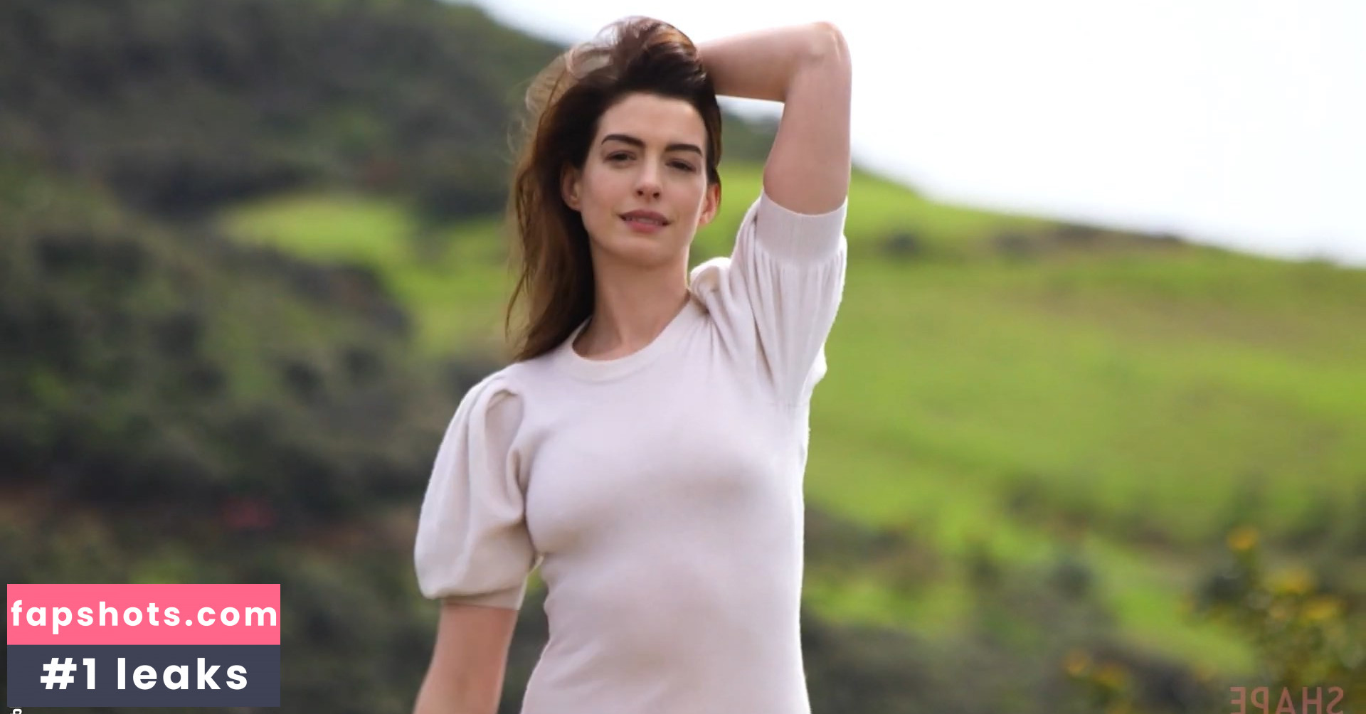 Anne Hathaway gallery photo #1702