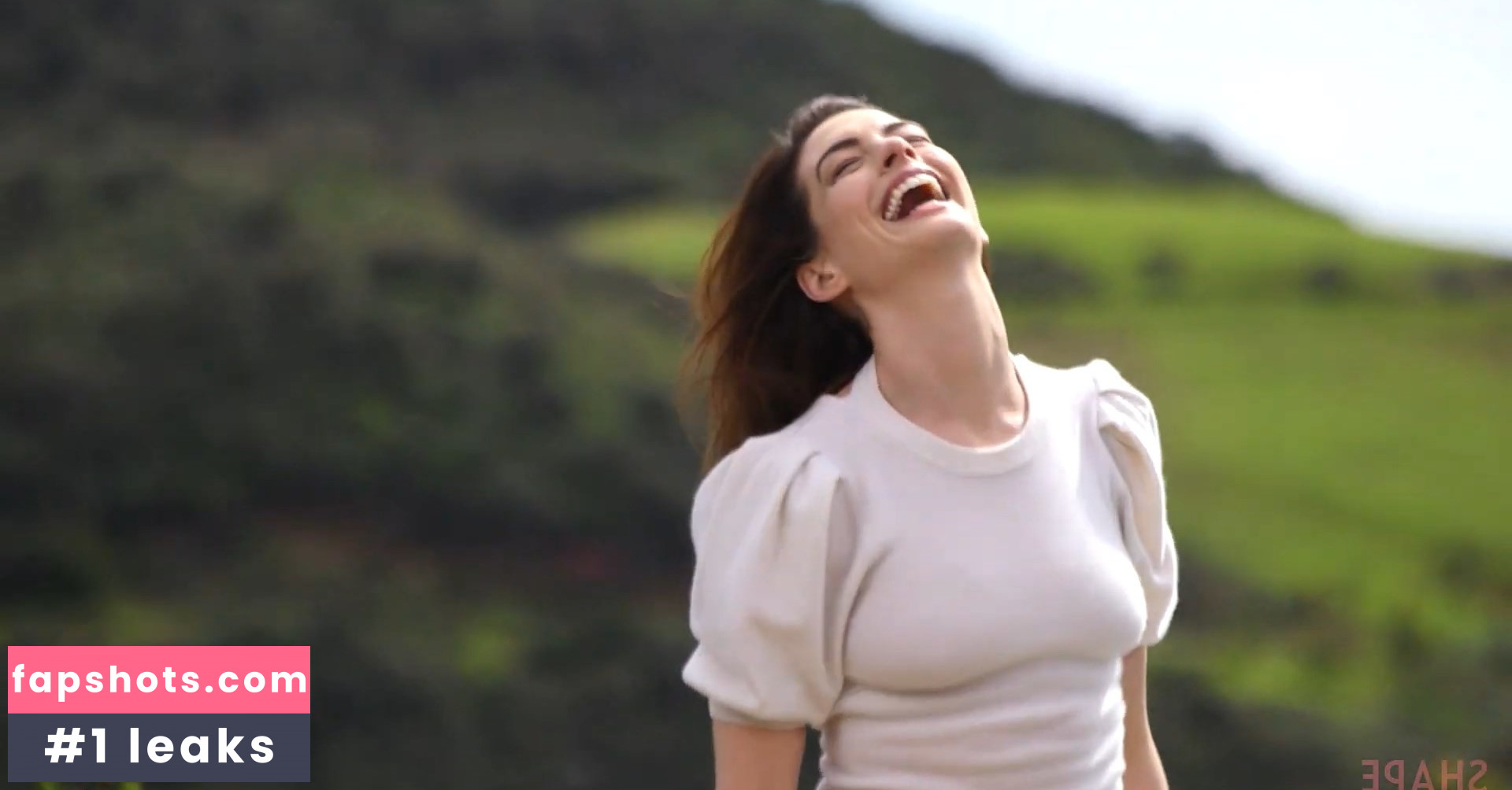 Anne Hathaway gallery photo #1709