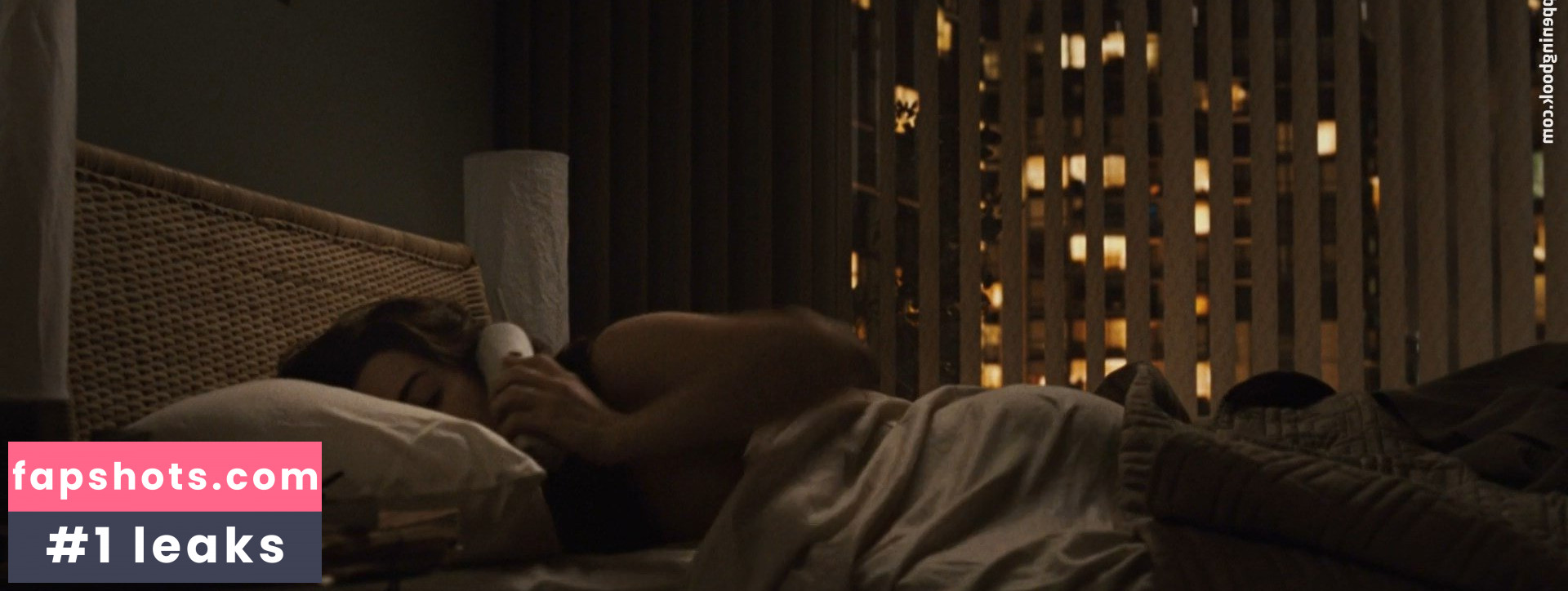 Anne Hathaway gallery photo #1722