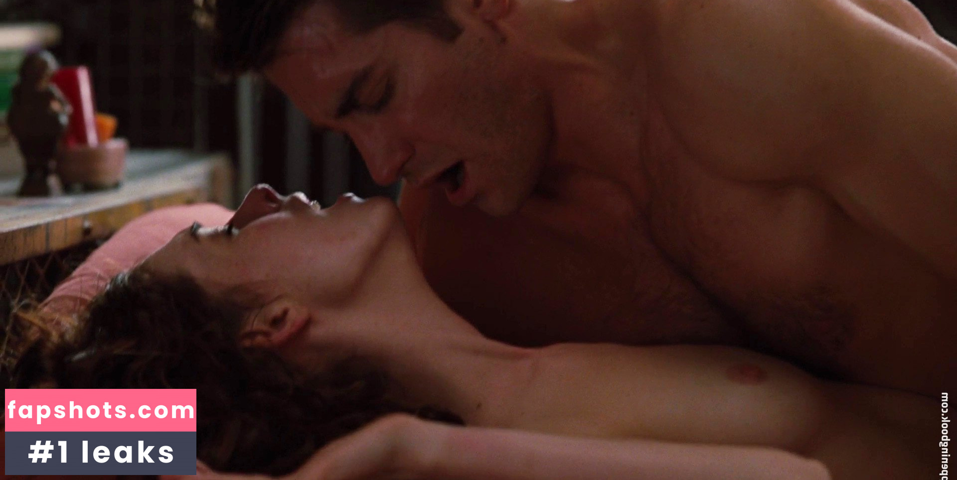 Anne Hathaway gallery photo #1729