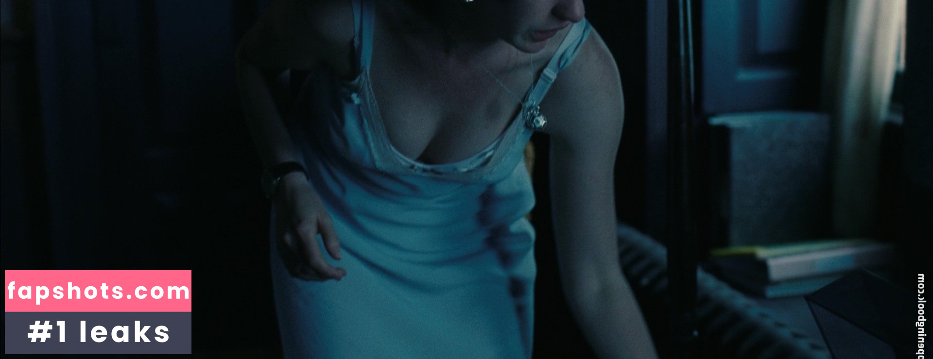 Anne Hathaway gallery photo #1739